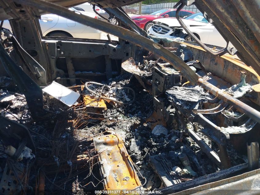 2011 Ford Expedition Xlt VIN: 1FMJU1H58BEF38462 Lot: 39231377