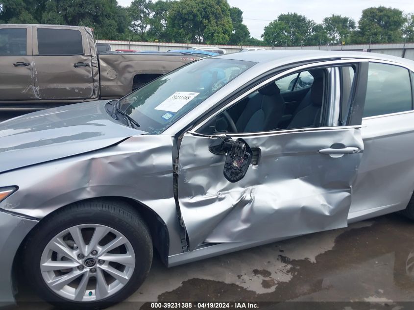 2022 Toyota Camry Le VIN: 4T1C11AK5NU650504 Lot: 39231388