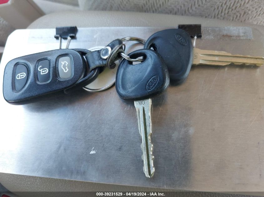 2008 Kia Optima Lx VIN: KNAGE123185238349 Lot: 39231529