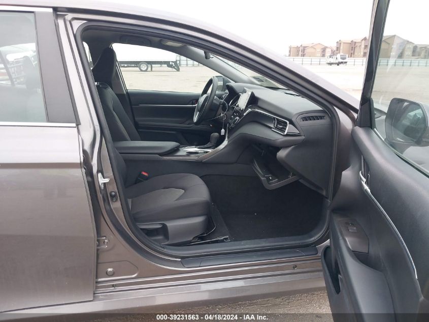 2021 Toyota Camry Le VIN: 4T1C11AK1MU579008 Lot: 39231563