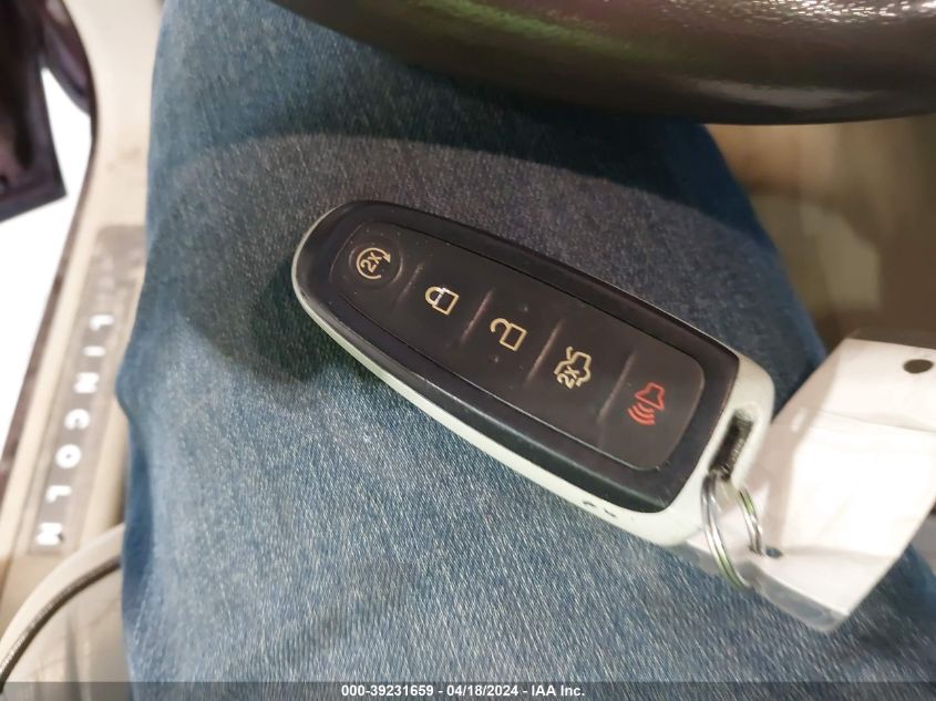 2012 Lincoln Mkx VIN: 2LMDJ8JK3CBL15990 Lot: 39231659