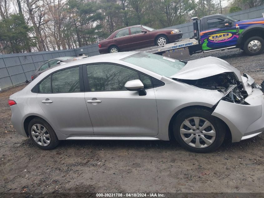 2022 Toyota Corolla Le VIN: JTDEPMAE4NJ225395 Lot: 39255389