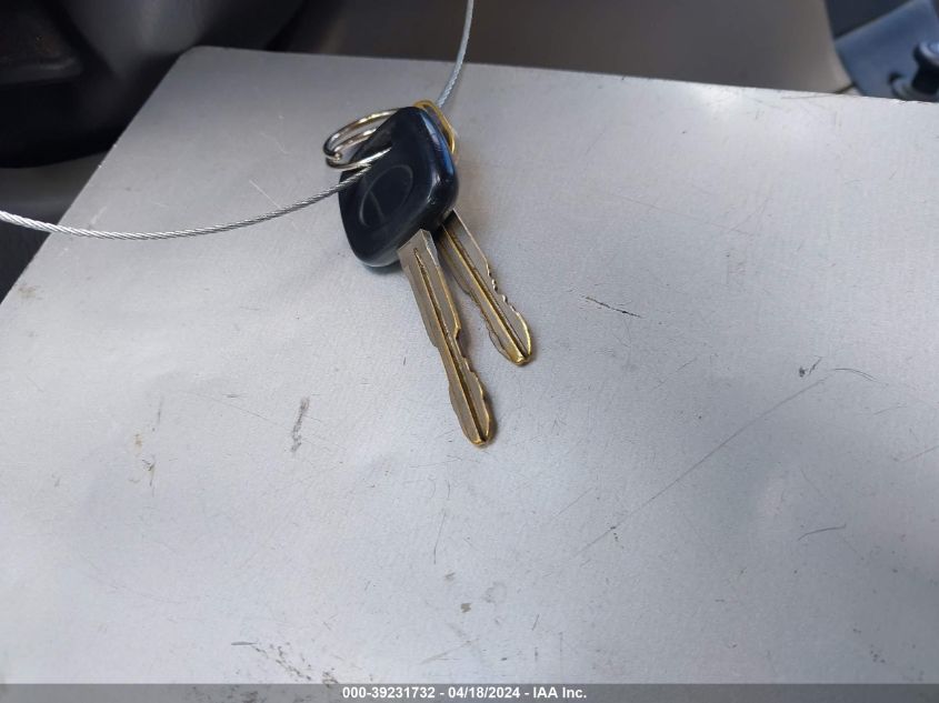 2004 Toyota Corolla Ce/Le/S VIN: 2T1KU4EE7AC283982 Lot: 20155571