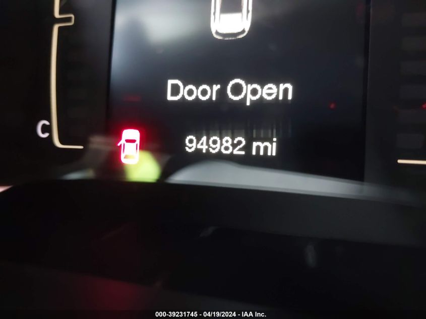 2014 Jeep Cherokee Latitude VIN: 1C4PJMCB7EW186351 Lot: 39231745