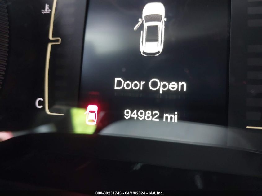 2014 Jeep Cherokee Latitude VIN: 1C4PJMCB7EW186351 Lot: 39231745