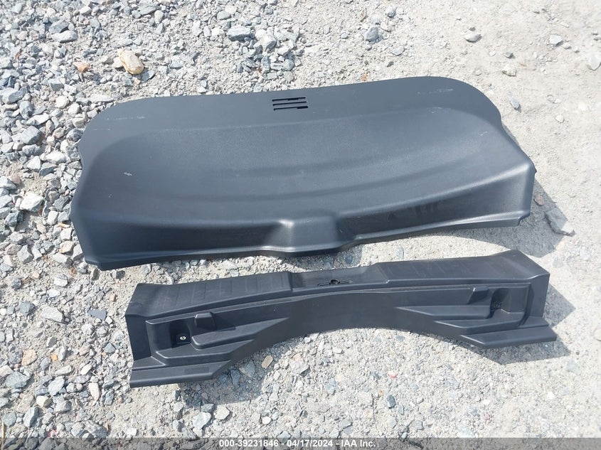 2019 NISSAN ROGUE SV - JN8AT2MT7KW263215