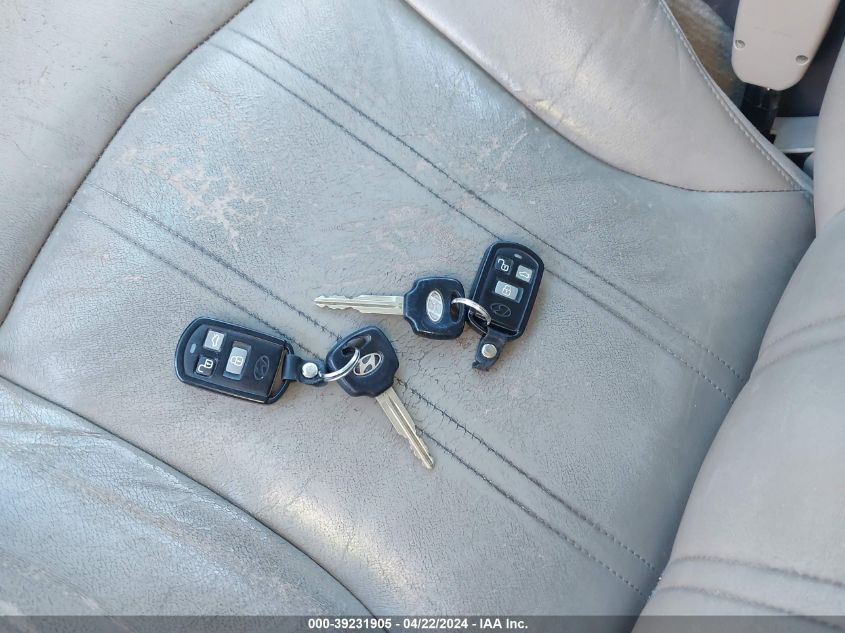 2004 Hyundai Xg350 L VIN: KMHFU45E94A323744 Lot: 39231905