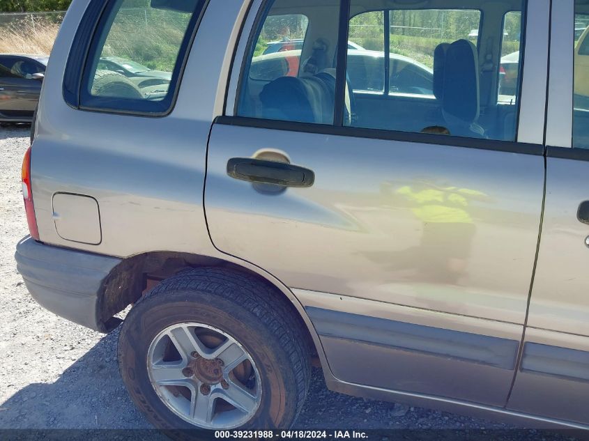 2003 Chevrolet Tracker Hard Top Base VIN: 2CNBJ13C336920889 Lot: 39231988