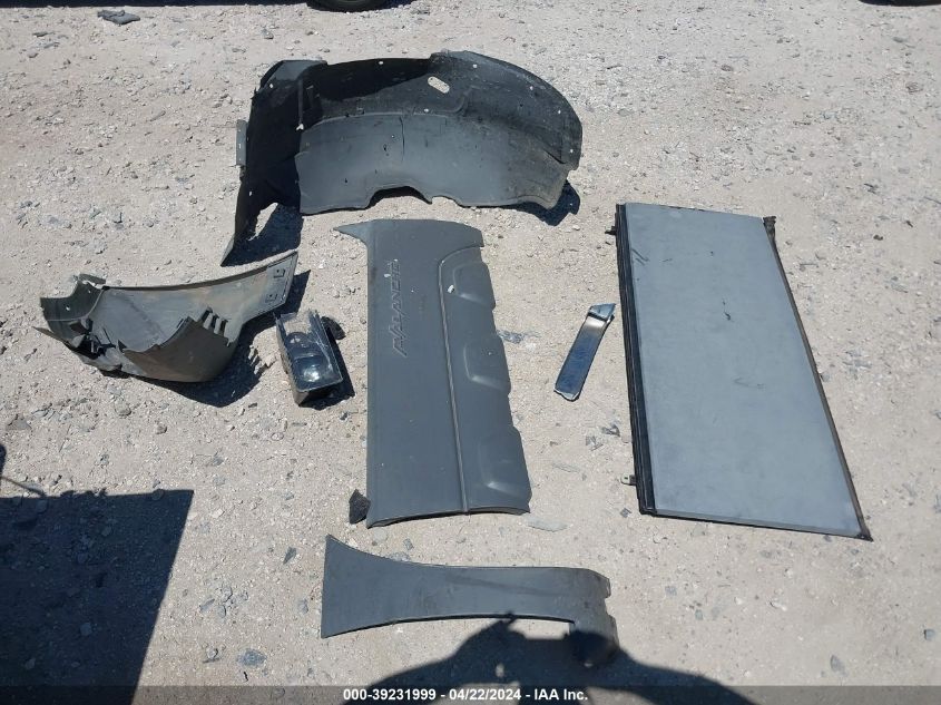 2002 Chevrolet Avalanche 1500 VIN: 3GNEK13T12G131360 Lot: 39231999