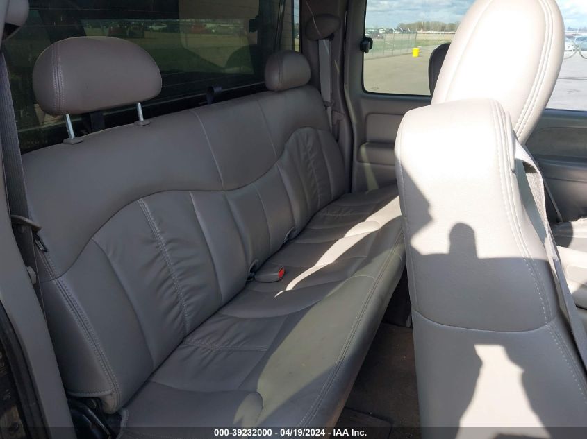 2002 Chevrolet Silverado 1500 Lt VIN: 2GCEK19T621367334 Lot: 39232000