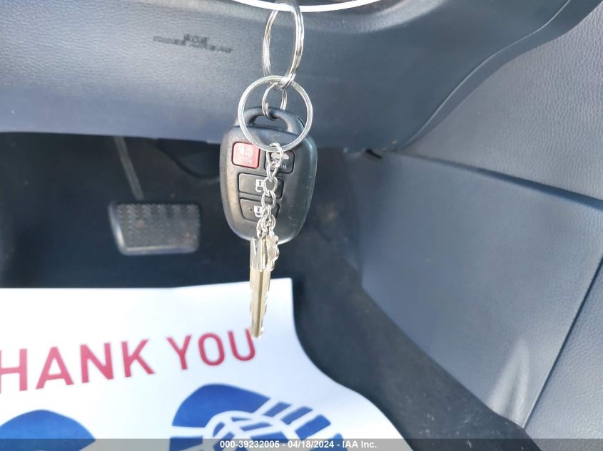 2015 Toyota Corolla Le VIN: 2T1BURHE2FC404014 Lot: 39232005