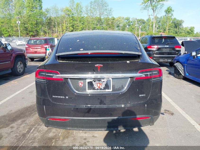 2016 Tesla Model X 60D/70D/75D/90D/P100D VIN: 5YJXCBE2XGF015063 Lot: 39232175