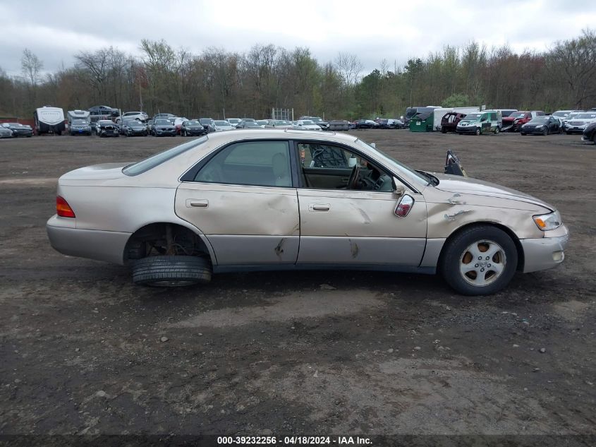 1998 Lexus Es 300 VIN: JT8BF28G4W0122601 Lot: 39232256