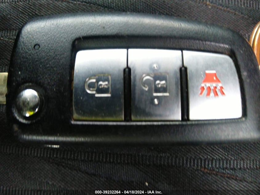 2018 Nissan Rogue S VIN: 5N1AT2MV1JC817566 Lot: 39232264