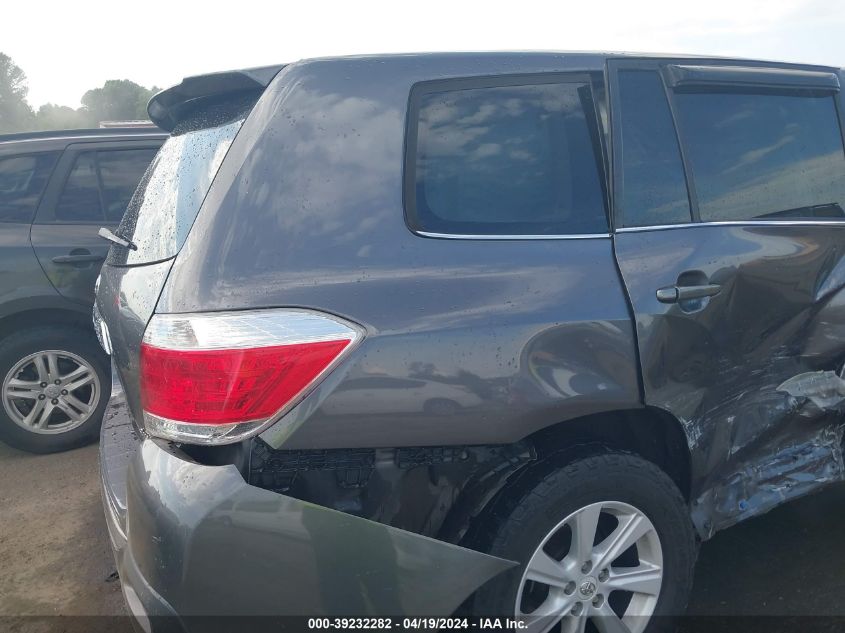 2012 Toyota Highlander Base V6 VIN: 5TDBK3EHXCS136947 Lot: 39232282