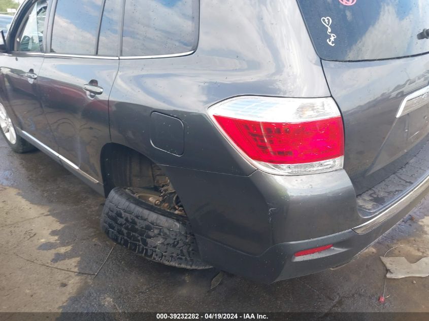 2012 Toyota Highlander Base V6 VIN: 5TDBK3EHXCS136947 Lot: 39232282