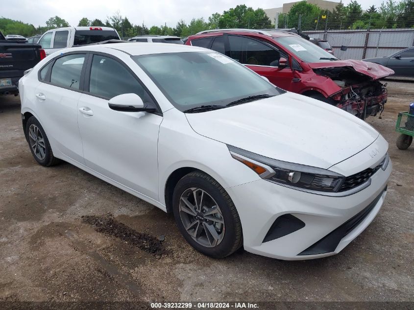 2024 Kia Forte Lxs VIN: 3KPF24AD8RE738372 Lot: 39232299