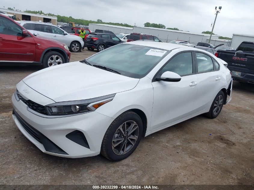 2024 Kia Forte Lxs VIN: 3KPF24AD8RE738372 Lot: 39232299