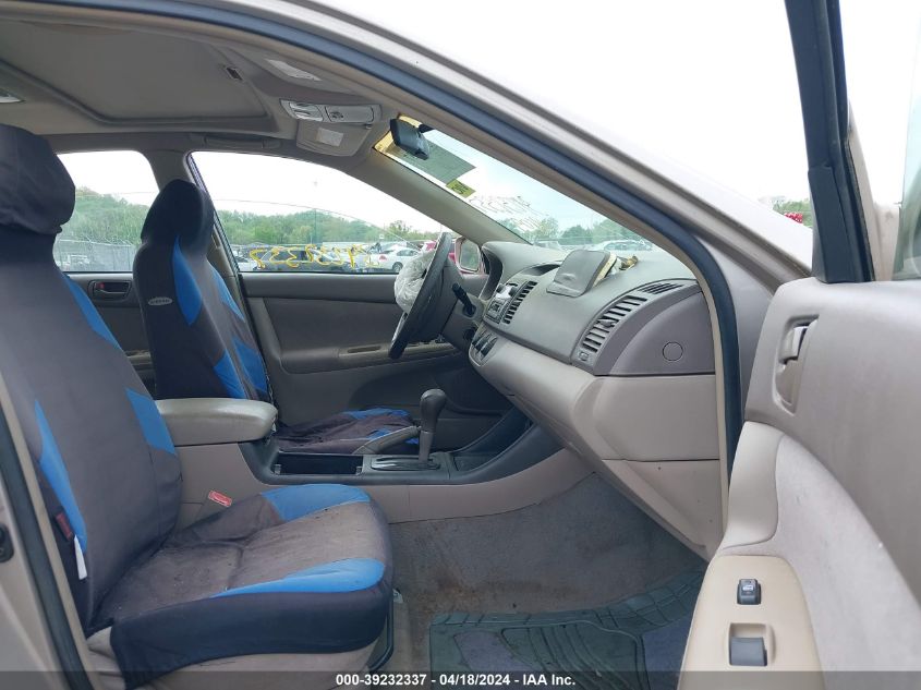 2003 Toyota Camry Le VIN: 4T1BE32K23U687579 Lot: 39232337