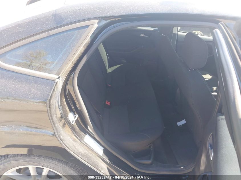 2015 Ford Focus Se VIN: 1FADP3F26FL318631 Lot: 39232447