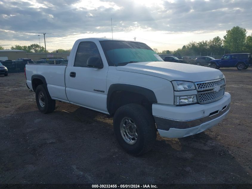 2005 Chevrolet Silverado 2500Hd Work Truck VIN: 1GCHC24U65E158484 Lot: 39232455
