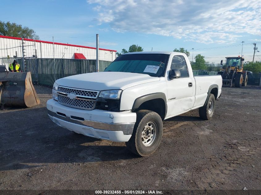 2005 Chevrolet Silverado 2500Hd Work Truck VIN: 1GCHC24U65E158484 Lot: 39232455