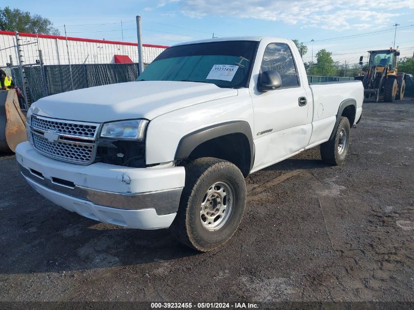 2005 Chevrolet Silverado 2500Hd Work Truck VIN: 1GCHC24U65E158484 Lot: 39232455