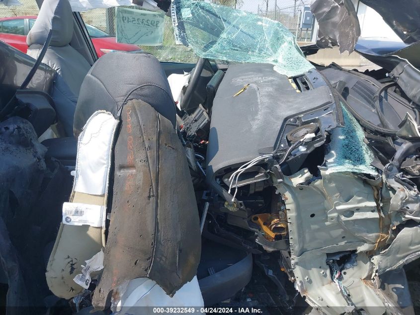 2021 Toyota Camry Le VIN: 4T1C11AK9MU562649 Lot: 39232549