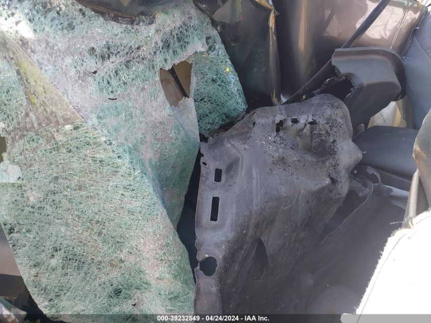 2021 Toyota Camry Le VIN: 4T1C11AK9MU562649 Lot: 39232549