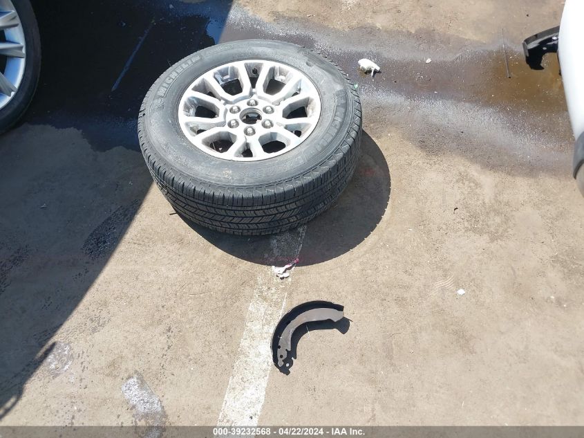 2006 Chevrolet Silverado C1500 VIN: 2GCEC13T461184820 Lot: 39232568