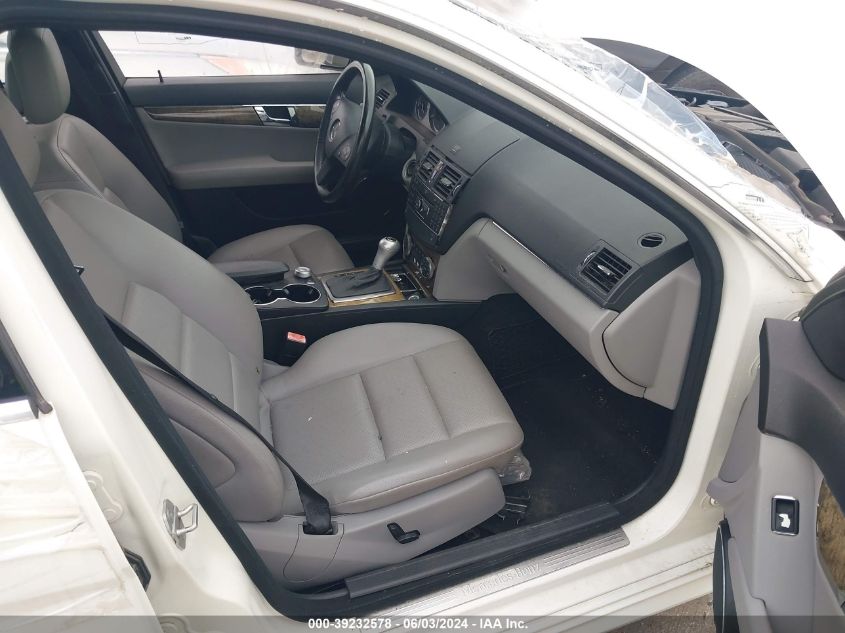 2008 Mercedes-Benz C 350 Sport VIN: WDDGF56X98F153411 Lot: 39232578