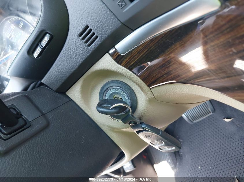 2012 Hyundai Santa Fe Limited V6 VIN: 5XYZK4AG8CG138338 Lot: 39232779