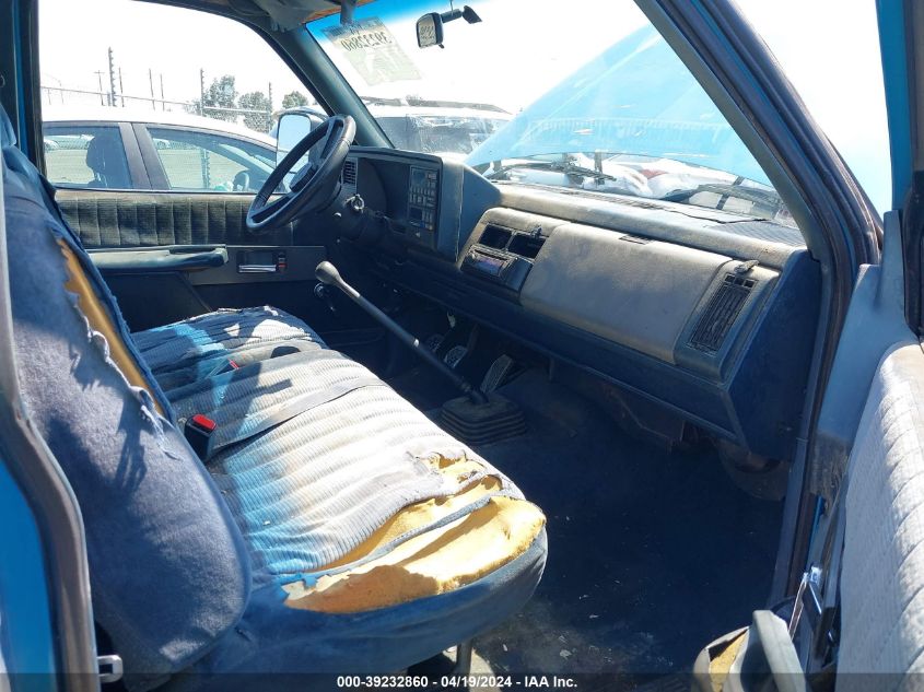 1992 Chevrolet Gmt-400 C1500 VIN: 2GCEC19Z2N1228274 Lot: 39232860