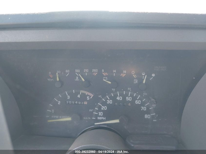 1992 Chevrolet Gmt-400 C1500 VIN: 2GCEC19Z2N1228274 Lot: 39232860