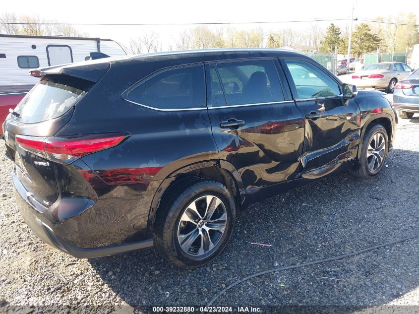 2022 TOYOTA HIGHLANDER HYBRID XLE - 5TDGBRCH0NS077647