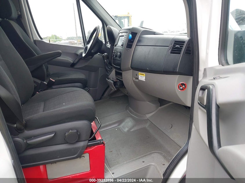 2016 Mercedes-Benz Sprinter 2500 Normal Roof VIN: WD3PE7DD4GP198521 Lot: 39232896