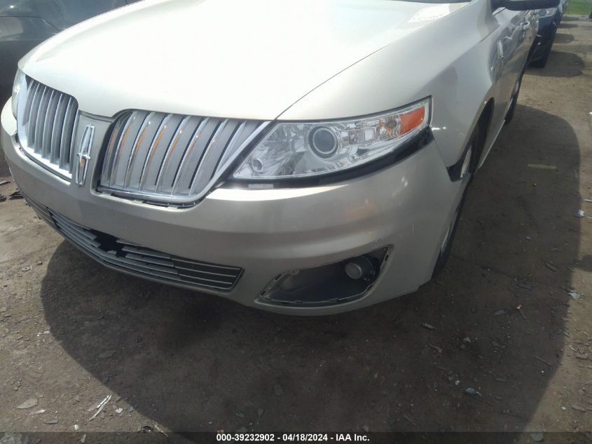 2009 Lincoln Mks VIN: 1LNHM93R99G620609 Lot: 39232902