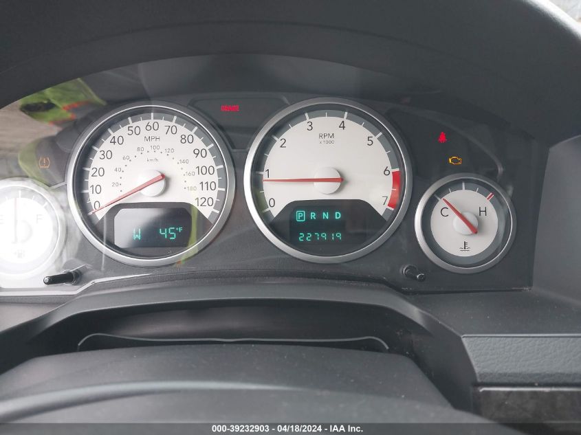 2010 Dodge Grand Caravan Sxt VIN: 2D4RN5D13AR196342 Lot: 39232903