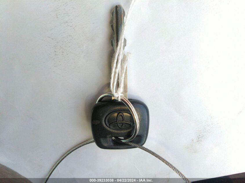 2005 Toyota Camry Le VIN: 4T1BE32K85U088639 Lot: 39233038