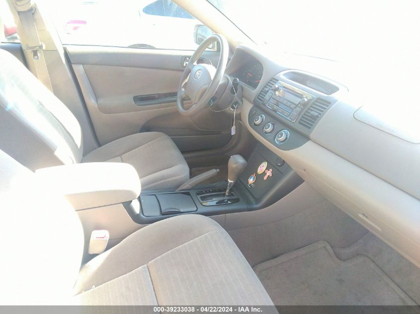 2005 Toyota Camry Le VIN: 4T1BE32K85U088639 Lot: 39233038