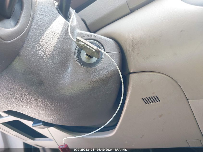 2005 Toyota Camry Le VIN: 4T1BE30K95U391092 Lot: 39233124