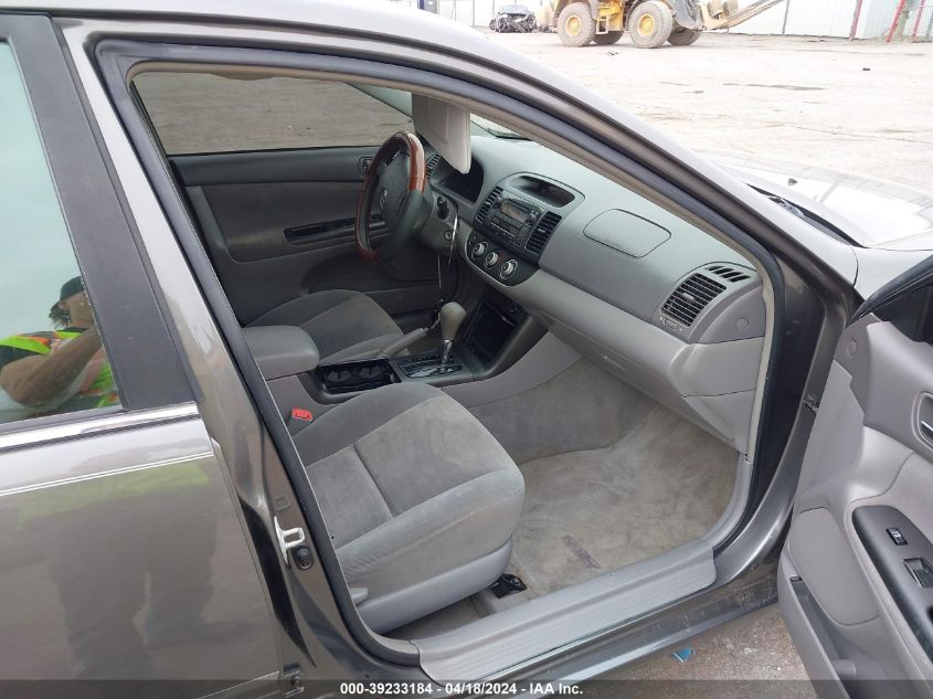 2005 Toyota Camry Le VIN: 4T1BE32K25U517838 Lot: 39233184