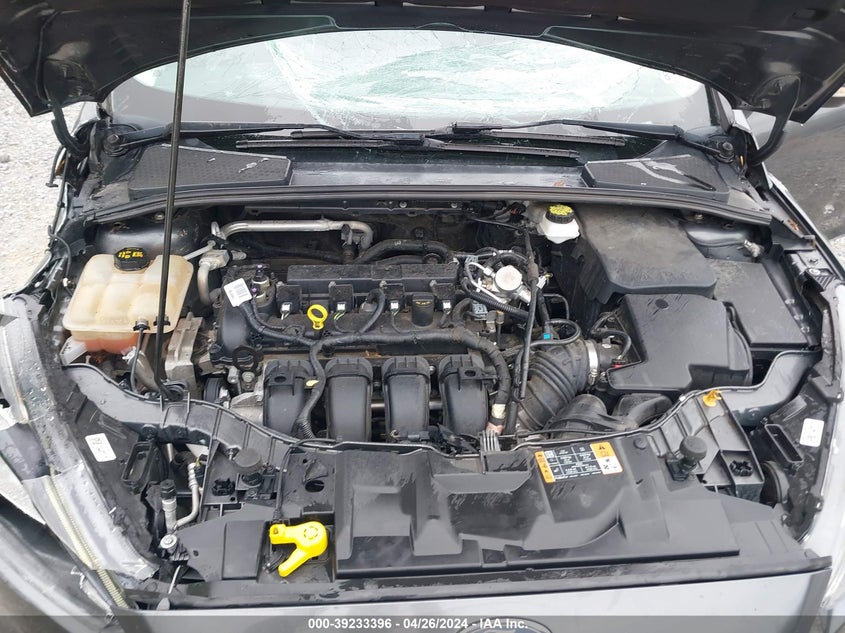VIN 1FADP3H24JL319203 2018 FORD FOCUS SEL