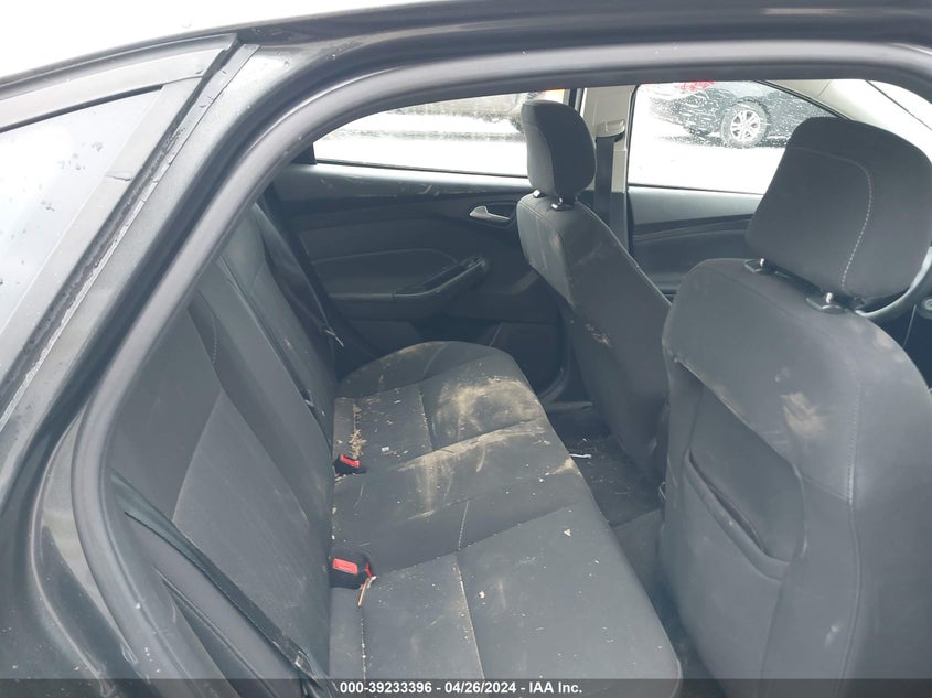 VIN 1FADP3H24JL319203 2018 FORD FOCUS SEL