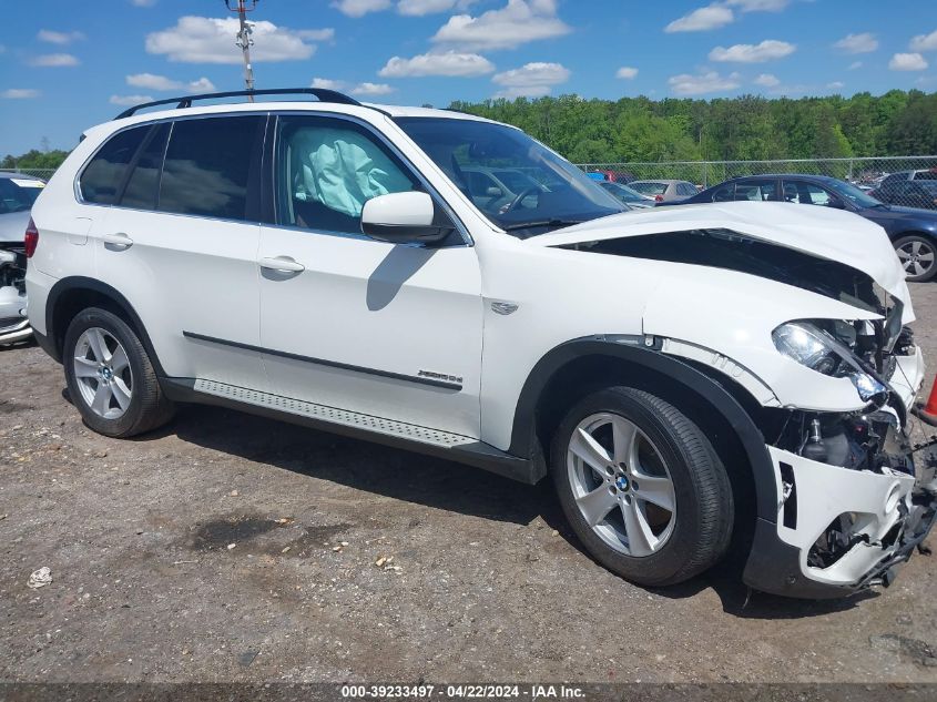 2013 BMW X5 xDrive35D VIN: 5UXZW0C56D0B93677 Lot: 39233497