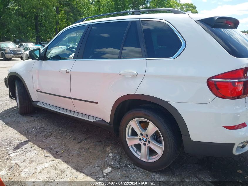 2013 BMW X5 xDrive35D VIN: 5UXZW0C56D0B93677 Lot: 39233497