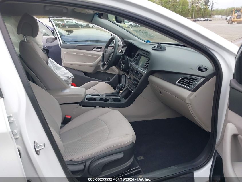 2016 Hyundai Sonata Sport VIN: 5NPE34AF5GH400723 Lot: 39233592