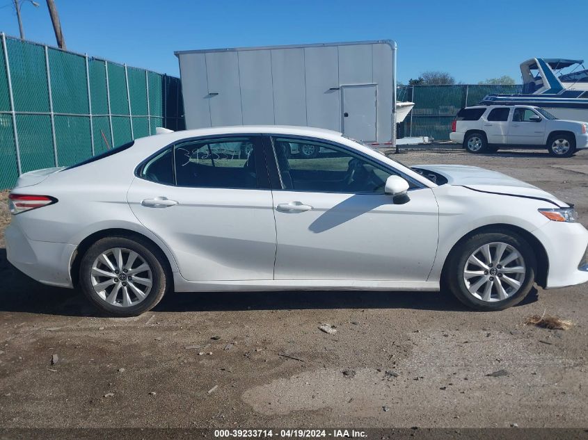 2019 Toyota Camry Le VIN: 4T1B11HK7KU775968 Lot: 39233714