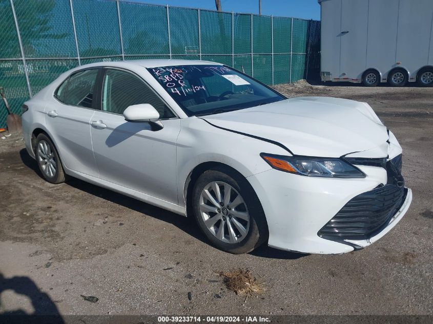 2019 Toyota Camry Le VIN: 4T1B11HK7KU775968 Lot: 39233714