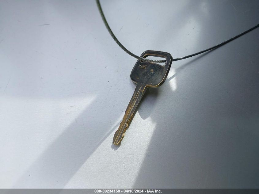 2000 Toyota Camry Ce VIN: 4T1BG22K2YU682023 Lot: 11954514